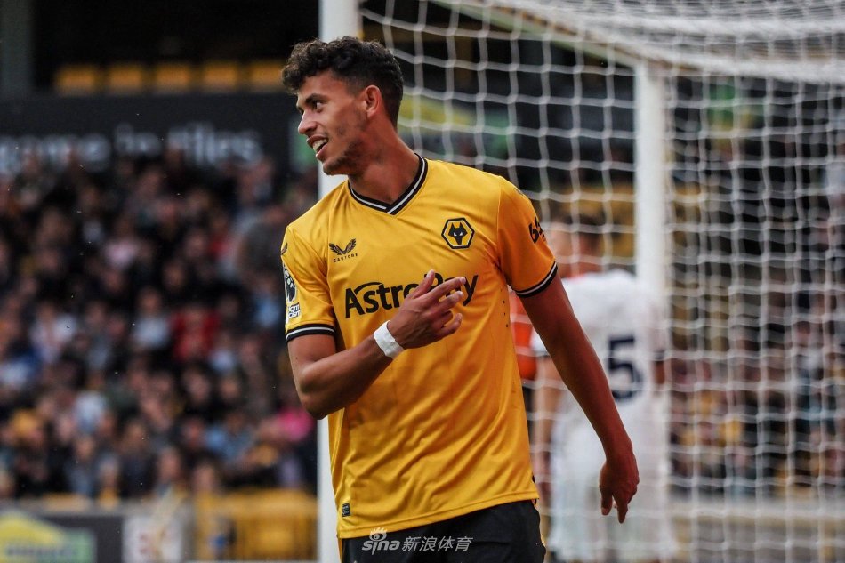 借出色的团 借出色的团