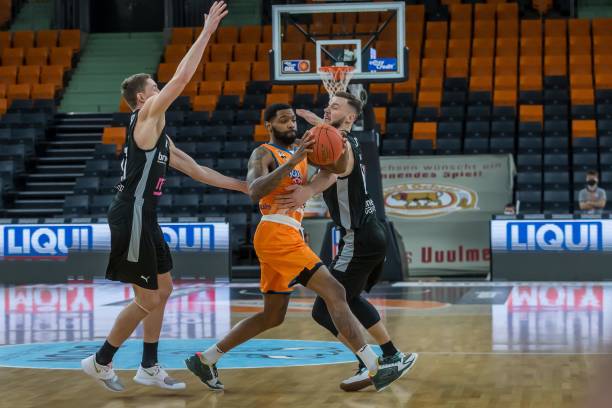 在单打和团 在单打和团