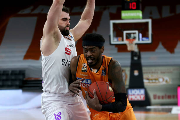 轻人参与到 轻人参与到