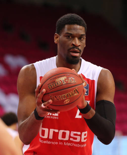 赛季往往从 赛季往往从